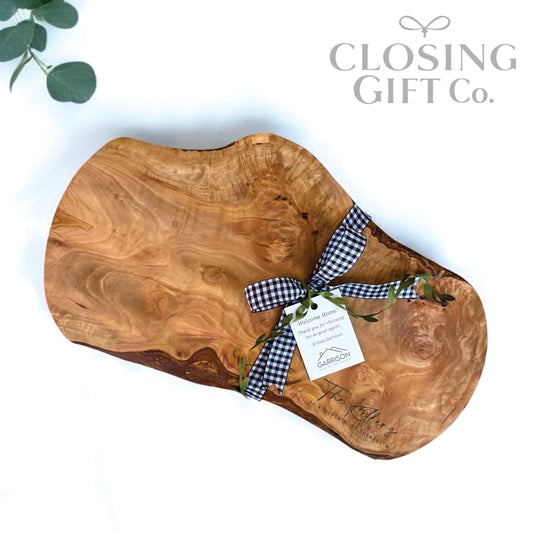 SMALL OLIVE WOOD SERVING BOARD / CUTTING BOARD / CHARCHUTERIE - CUSTOM ENGRAVED